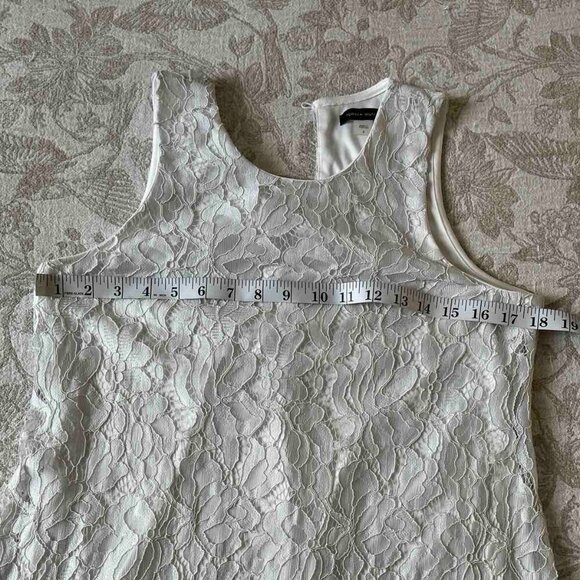 Tommy Hilfiger Lace Overlay Floral Dress in White  Size 4 - Picture 10 of 11